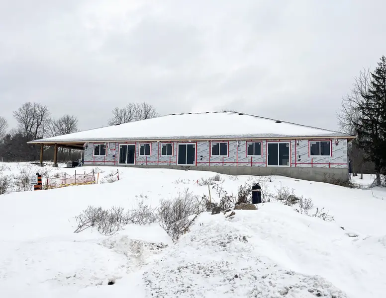 3 Victor ST, Centre Hastings, ON K0K 2K0