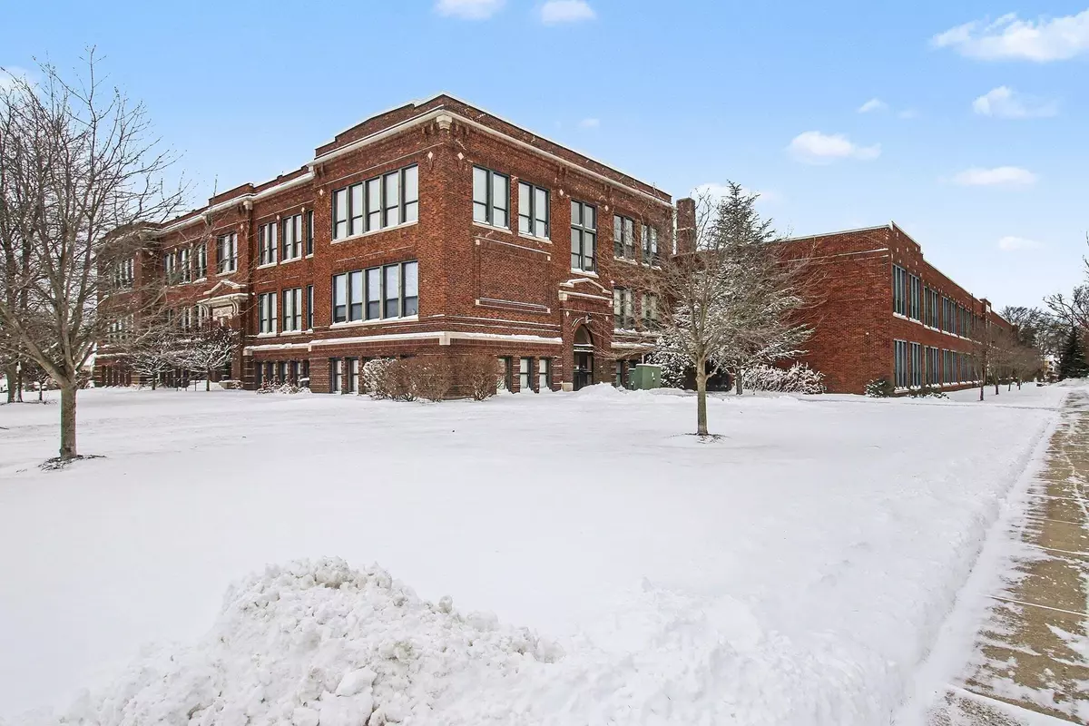 South Haven, MI 49090,500 Erie ST #213