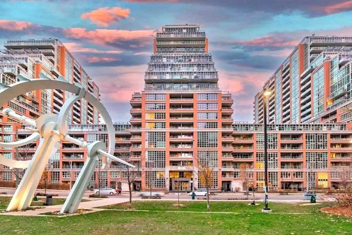 Toronto C01, ON M6K 3R3,75 E Liberty ST #2319