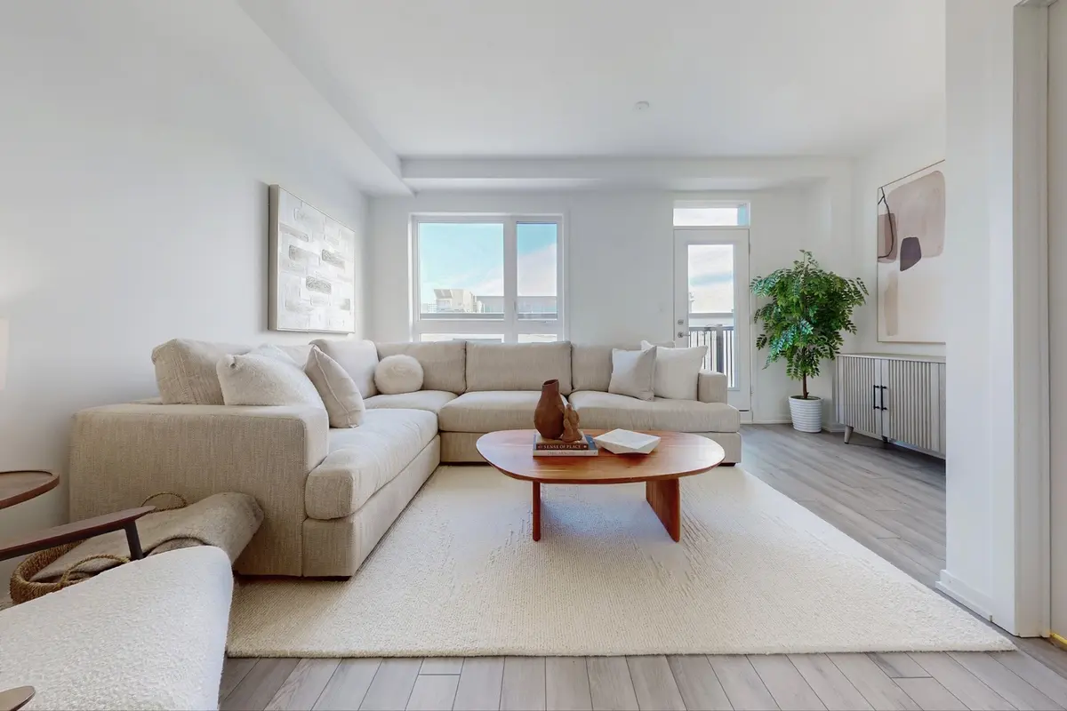 Ajax, ON L1S 7M3,11 Pegler ST