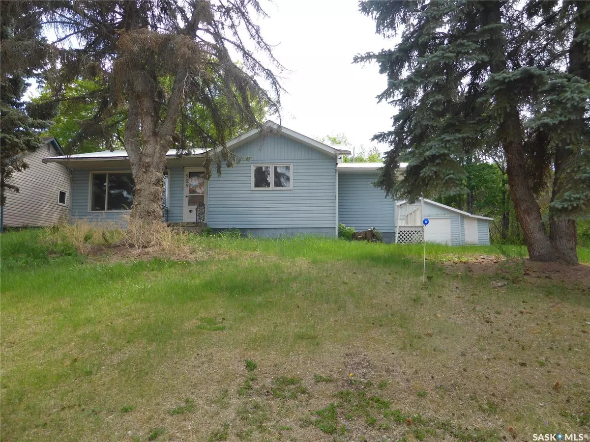 Paradise Hill, SK S0M 2G0,225 2nd STREET