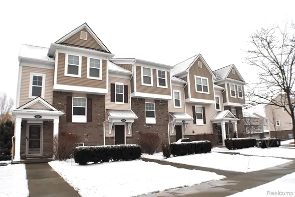 Wixom, MI 48393,3204 Johanna Ware W #13