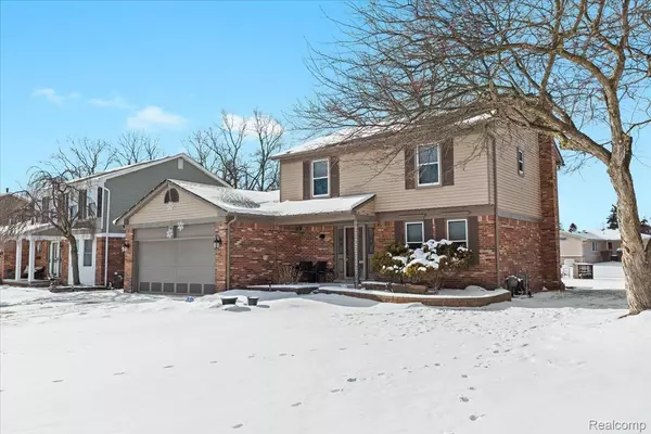 Livonia, MI 48152,17193 Louise ST