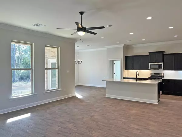 Stonewall, LA 71078,187 Lessie Drive