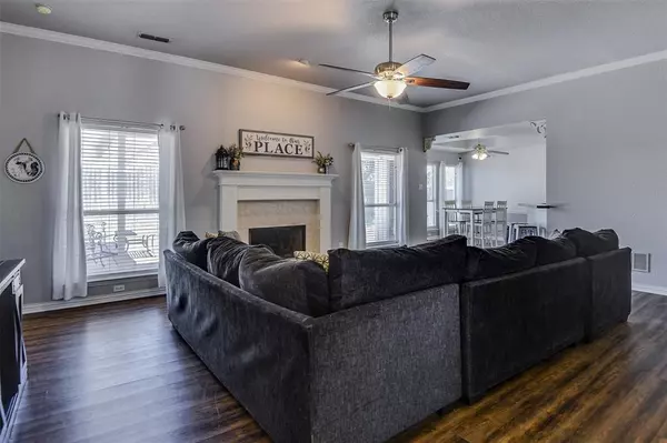 Maypearl, TX 76064,119 Chambers Creek Circle