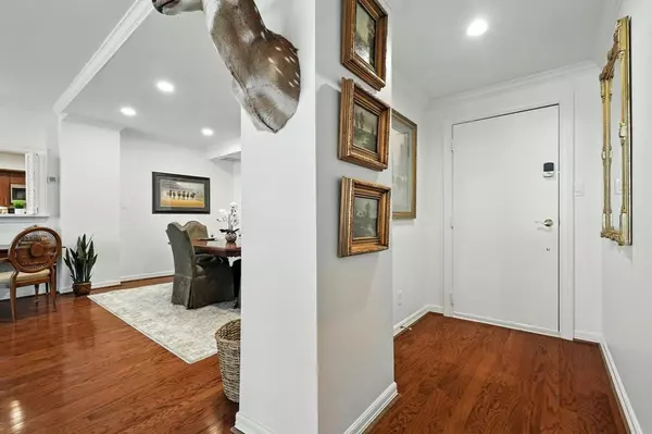 Dallas, TX 75248,5200 Keller Springs Road #1322