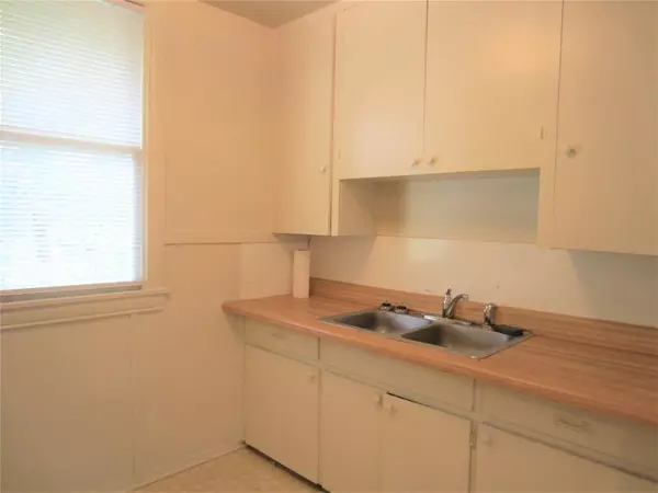 Denton, TX 76201,908 Greenlee Street