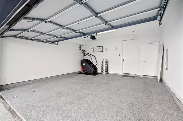 Dallas, TX 75219,4211 Rawlins Street #838