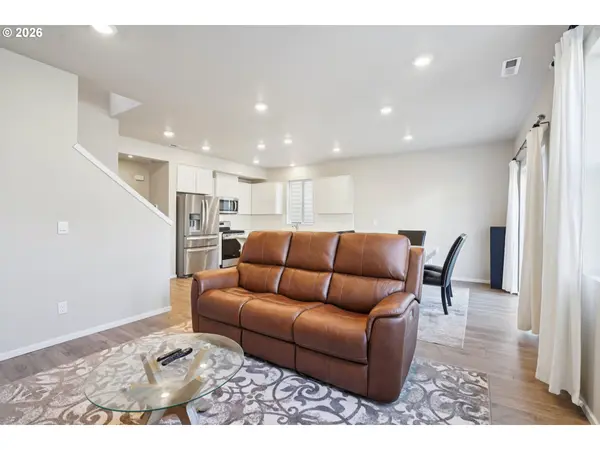 3737 SW REDFERN AVE, Gresham, OR 97080