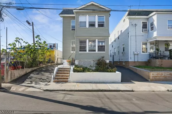 Irvington Twp., NJ 07111,46 Norwood Ave