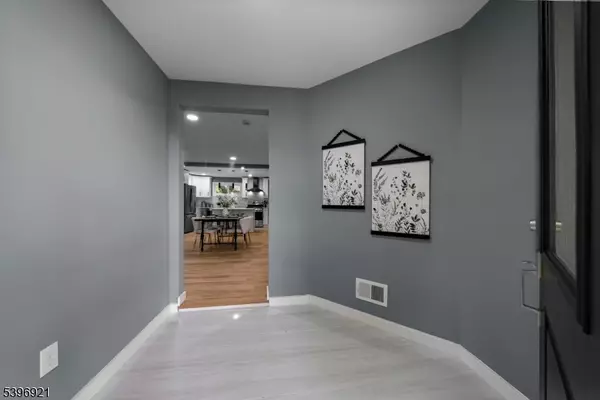 South Amboy City, NJ 08879,498 Alpine St