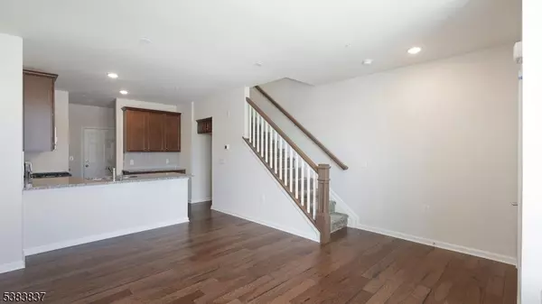 Somerville Boro, NJ 08876,93 Robeson St