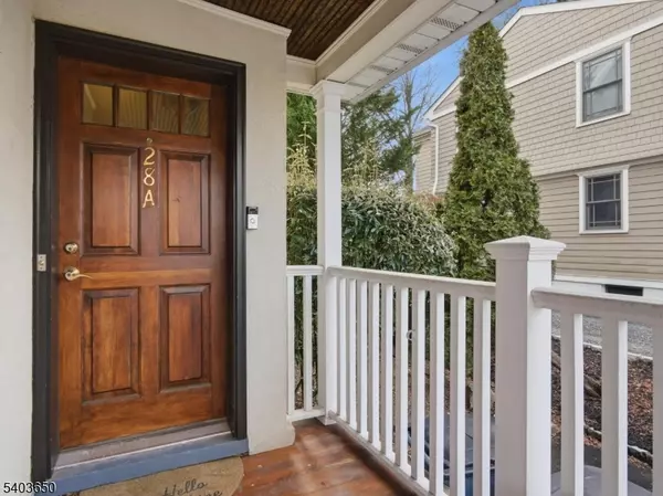 Summit City, NJ 07901,28A Gates Ave #A