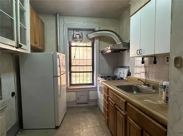 Brooklyn, NY 11220,730 57th ST #2A
