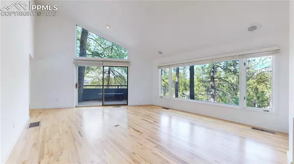 Larkspur, CO 80118,4966 Delaware DR