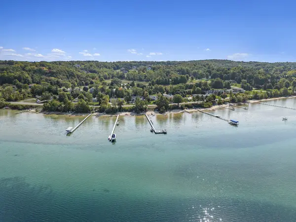 Traverse City, MI 49686,12016 Peninsula DR