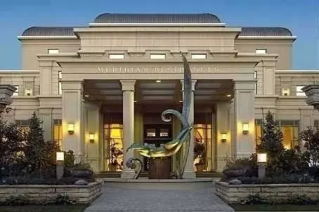 Toronto C07, ON M2M 0A5,25 Greenview AVE #425