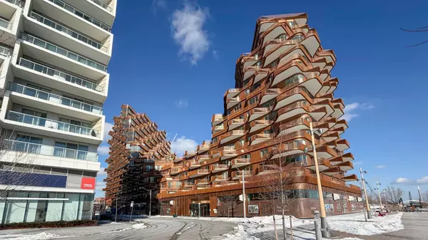 Toronto C08, ON M5A 0Y4,155 Merchants' Wharf N/A #LPH22