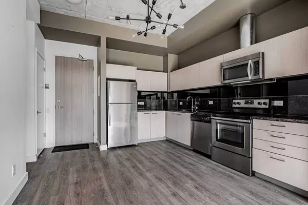 Toronto C08, ON M5A 0E3,70 Distillery LN #217