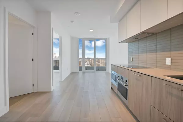 Toronto C14, ON M2M 4P9,36 Olive AVE #1108