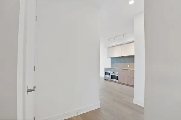 Toronto C14, ON M2M 4P9,36 Olive AVE #1108