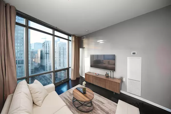 832 Bay ST #1704, Toronto C01, ON M5S 1Z6