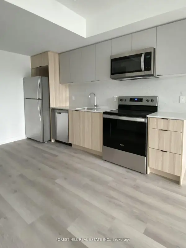 Toronto, ON M5P 0A7,2000 Bathurst ST #410