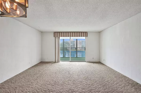 Dania Beach, FL 33004,131 SE 3rd Ave #304