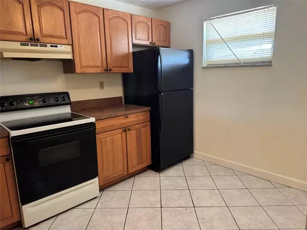 Coral Springs, FL 33071,1075 Riverside Dr #406