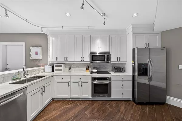 Boca Raton, FL 33432,455 E Palmetto Park Rd #2E