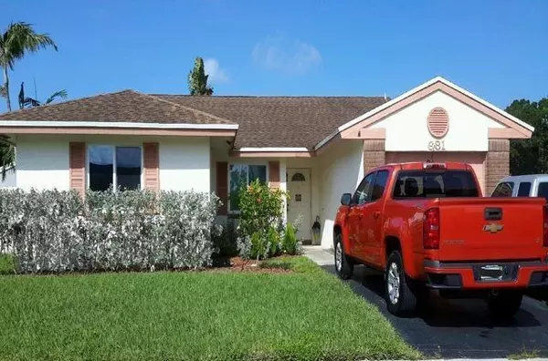 681 Pine Ridge Ter, Davie, FL 33325