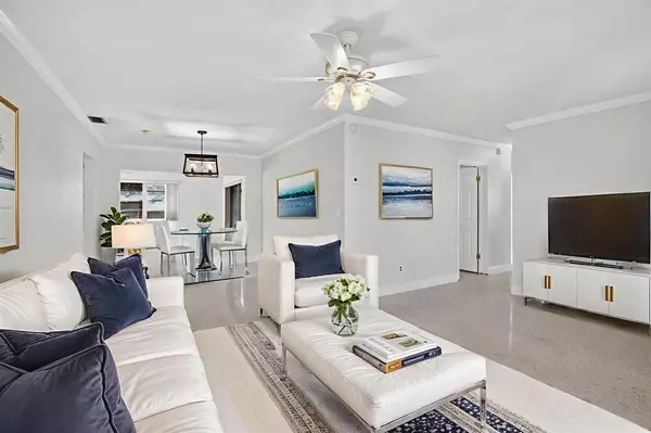 Pembroke Pines, FL 33024,121 NW 77th Way