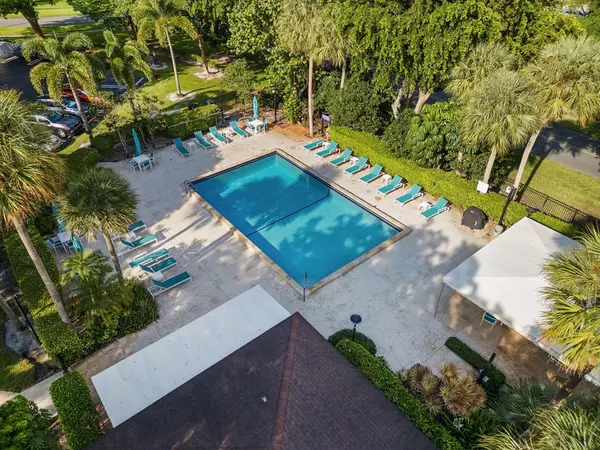 Pompano Beach, FL 33069,3095 N Course #1008