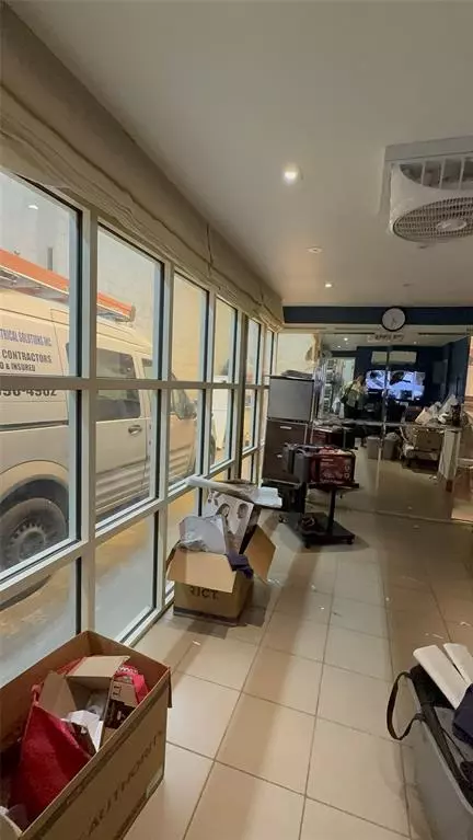 Miami, FL 33166,7750 NW 71st St #119A