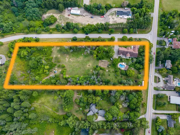 King, ON L7B 1K8,2 Kingswood DR