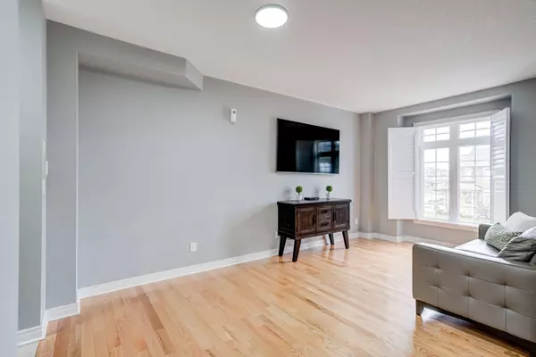 New Tecumseth, ON L9R 0P4,81 Willoughby WAY