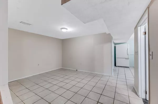 Brock, ON L0K 1A0,575 North ST N #Basement