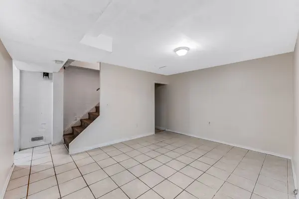 Brock, ON L0K 1A0,575 North ST N #Basement