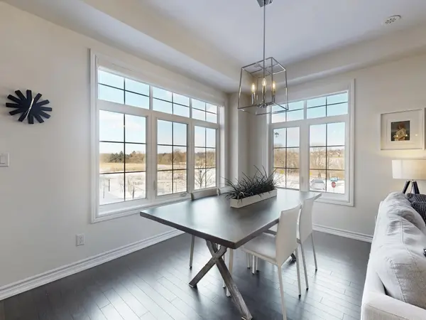 East Gwillimbury, ON L9N 0R7,53 Blackpool LN