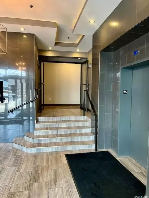 Saskatoon, SK S7N 4H6,502 Perehudoff CRESCENT #107