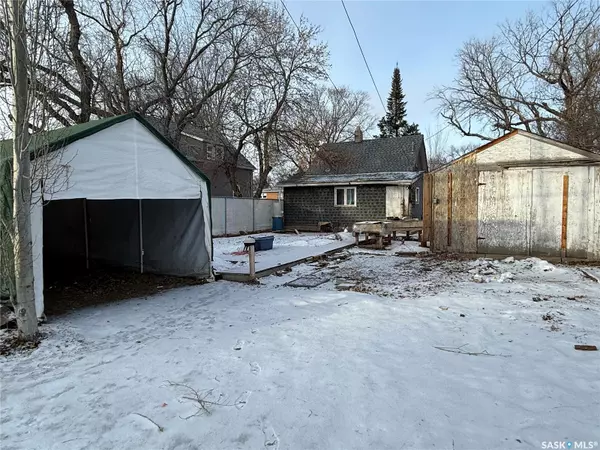 Moose Jaw, SK S6H 3A3,1035 Carleton STREET