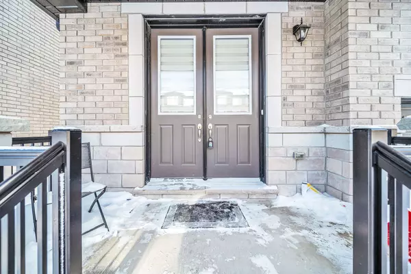 Caledon, ON L7C 1Z9,32 Camino Real DR