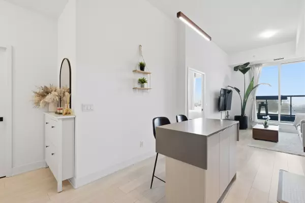 Oakville, ON L6H 3R9,2489 Taunton RD #214