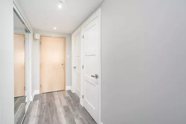 Burlington, ON L7S 2J2,415 LOCUST ST #602