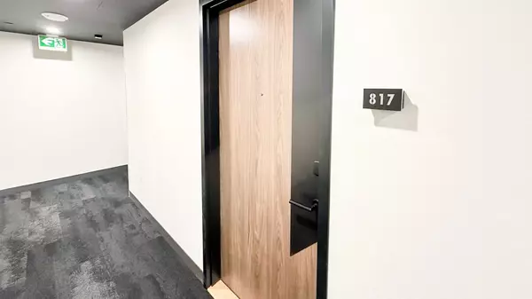 Toronto W08, ON M8Z 0H5,1037 The Queensway N/A #817