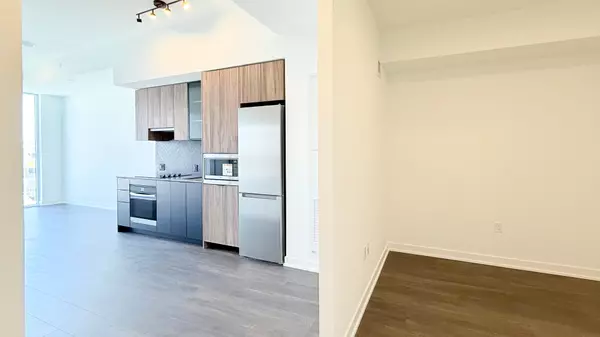 Toronto W08, ON M8Z 0H5,1037 The Queensway N/A #817