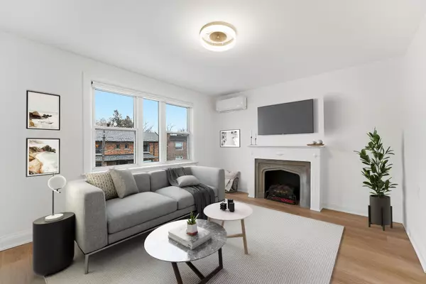 Toronto W02, ON M6S 3Z4,308 Jane ST #Upper