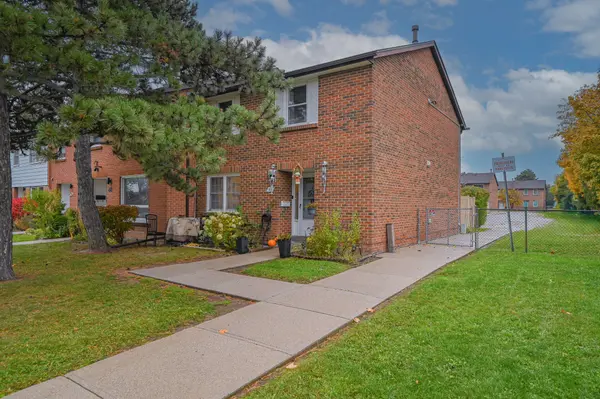 Brampton, ON L6T 1V1,66 Balmoral DR N