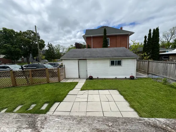 Kawartha Lakes, ON K9V 3E7,33 Sussex ST S