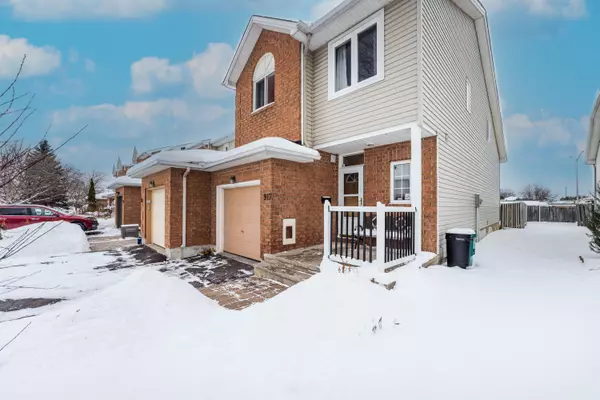 Orleans - Cumberland And Area, ON K4A 4J1,917 Markwick CRES